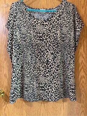 Worthington Beige and Black Leopard Print Short Sleeve Top